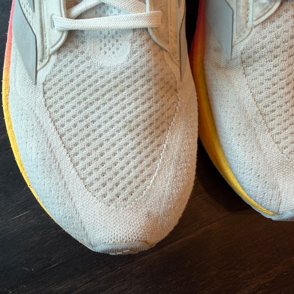 Adidas UltraBoost 5 'White Lucid Pink' ID8810 Running size 12 - Picture 5 of 9